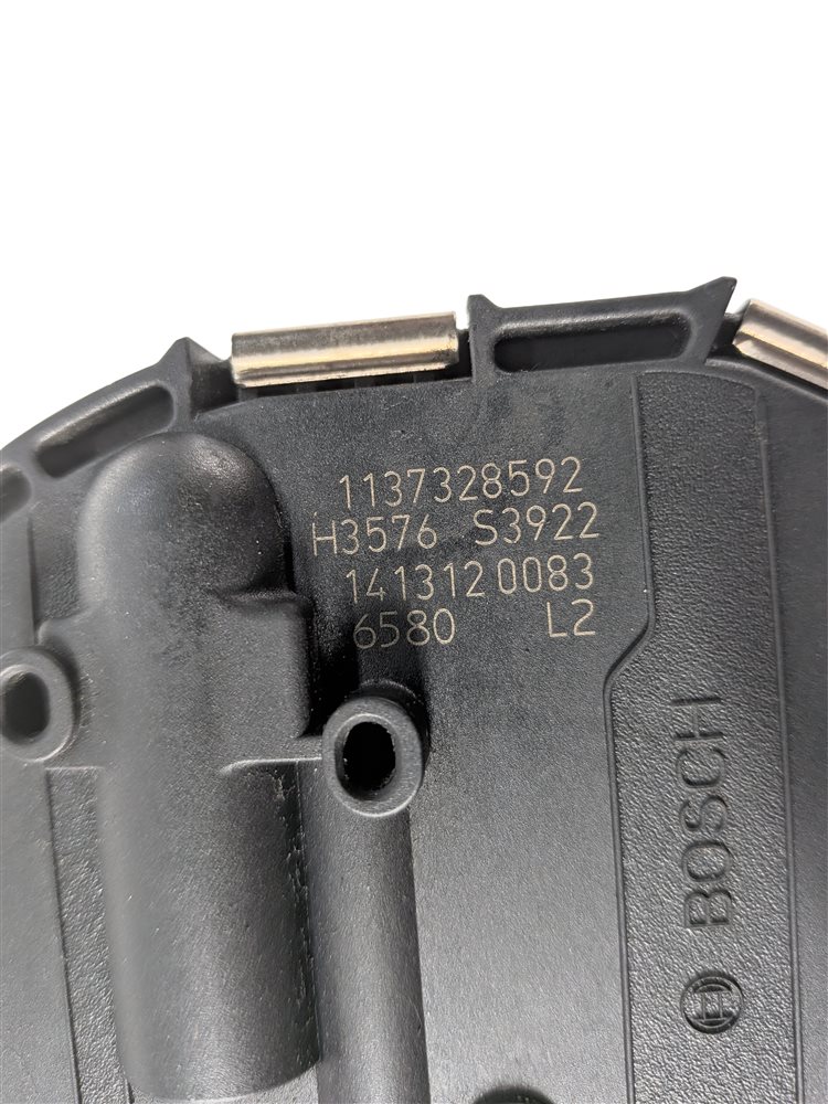 Thumbnail 6: 2015-2018 AUDI Q3 (8U) FRONT WINDSHIELD WIPER MOTOR