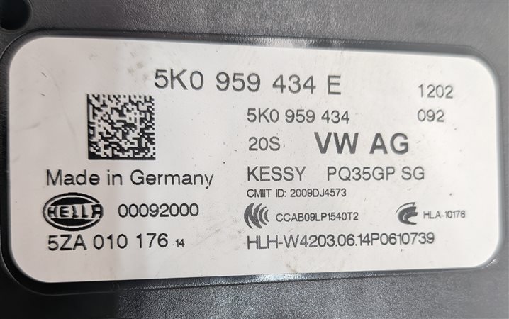 Thumbnail 14: 2015 AUDI Q3 (8U) 2.0L CCTA ENGINE ECM BCM IMMOBILIZER BODY MODULE KEY SET