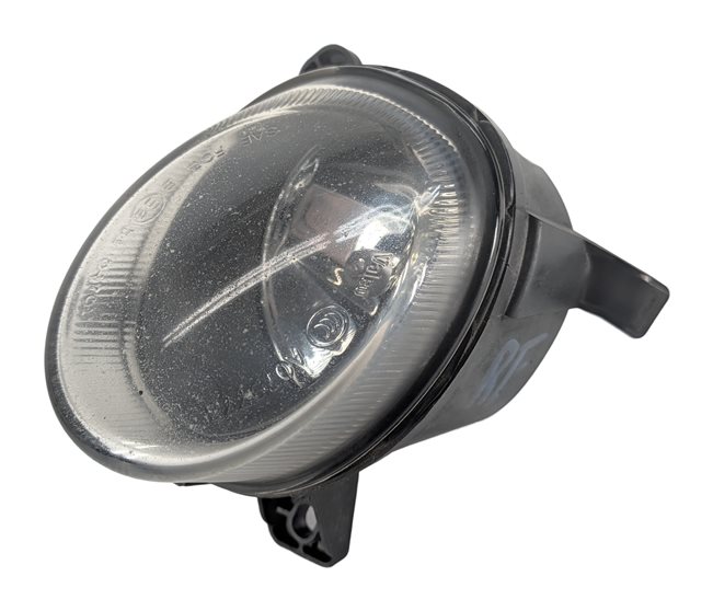 Thumbnail 2: 2015 AUDI Q3 SUV (8U) FRONT RIGHT PASSENGER LOWER BUMPER FOG LIGHT LAMP