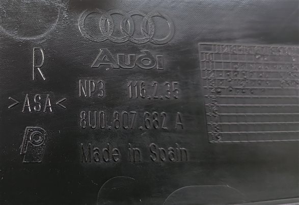 Thumbnail 4: 2015 AUDI Q3 (8U) FRONT RIGHT LOWER BUMPER FOGLIGHT FOG LIGHT GRILLE TRIM