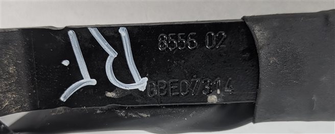 Thumbnail 5: 2015-2018 AUDI Q3 8U FRONT RIGHT PASSENGER SEATBELT BUCKLE RECEIVER (Black)