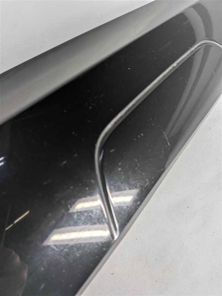 Thumbnail 14: 2015 AUDI Q3 SUV (8U) FRONT RIGHT PASSENGER LOWER DOOR TRIM MOULDING (Black)