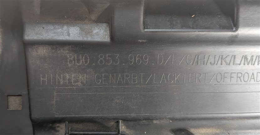 Thumbnail 5: 2015 AUDI Q3 (8U) REAR LEFT LOWER DOOR MOULDING TRIM PANEL (Black)
