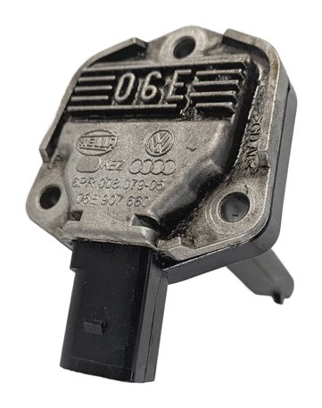 2015 AUDI Q3 (8U) 2.0L (CCTA) ENGINE OIL LEVEL SENDER SENSOR MODULE 06E907660