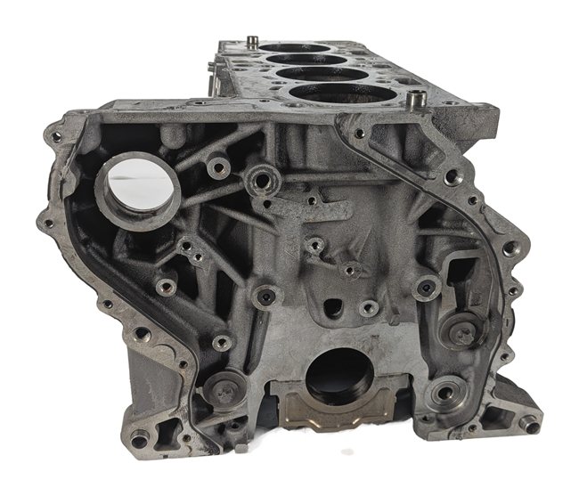 Thumbnail 4: 14-18 BMW 328i X3 (F25 F30) 2.0L MOTOR N47T DIESEL ENGINE BARE CYLINDER BLOCK