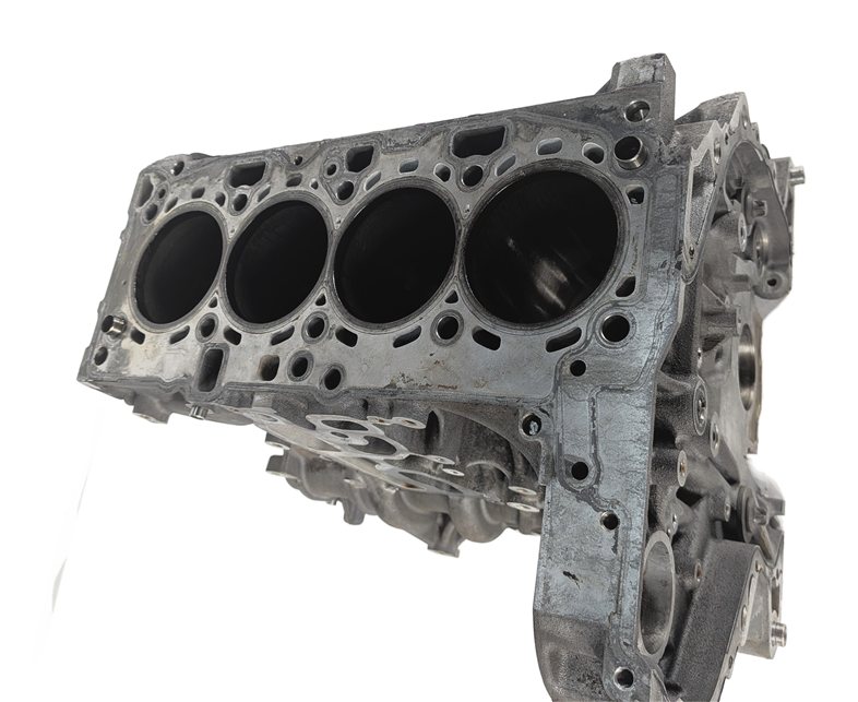 Thumbnail 5: 14-18 BMW 328i X3 (F25 F30) 2.0L MOTOR N47T DIESEL ENGINE BARE CYLINDER BLOCK