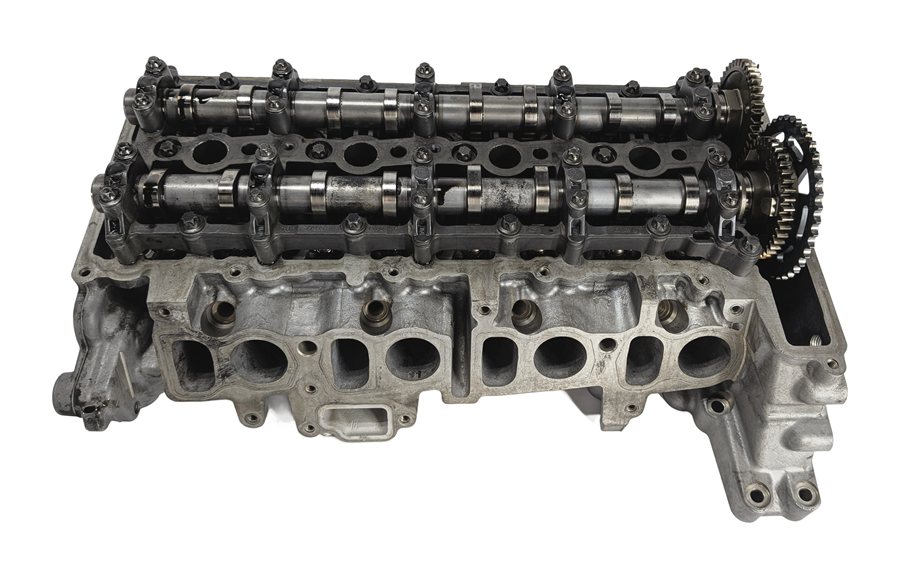 Thumbnail 6: 2014-2018 BMW 328i X3 (F25 F30) 2.0L N47T TURBO DIESEL ENGINE CYLINDER HEAD