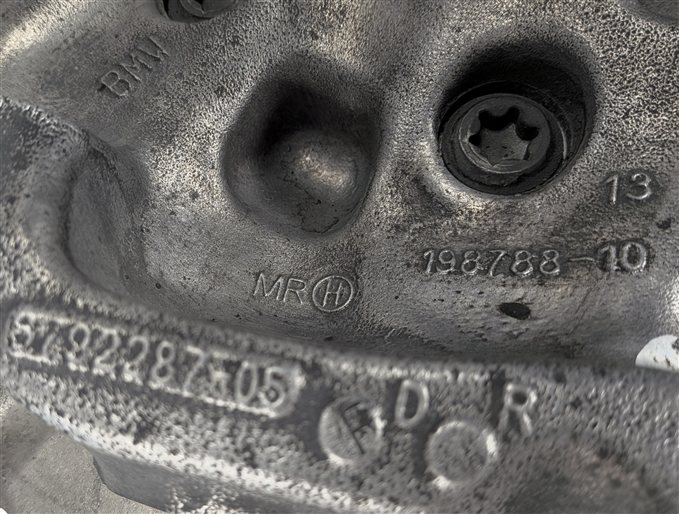 Thumbnail 7: 12-18 BMW 320i 328i 330i 335i 340i (F30) SEDAN LEFT FRONT SPINDLE KNUCKLE HUB
