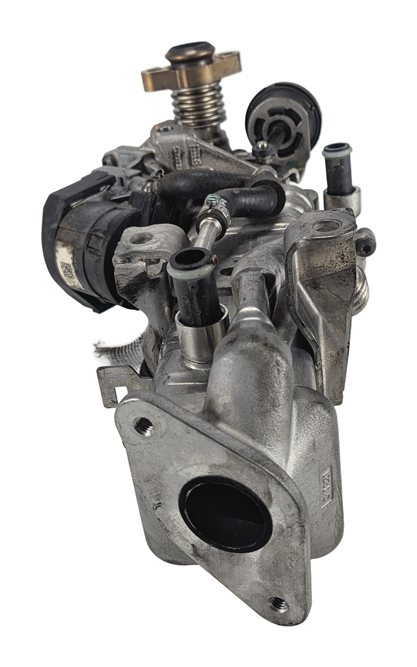 Thumbnail 4: 14-18 BMW 328i 535i 740I X3 X5 F30 F01 F10 F15 DIESEL ENGINE EGR VALVE ASSEMBLY