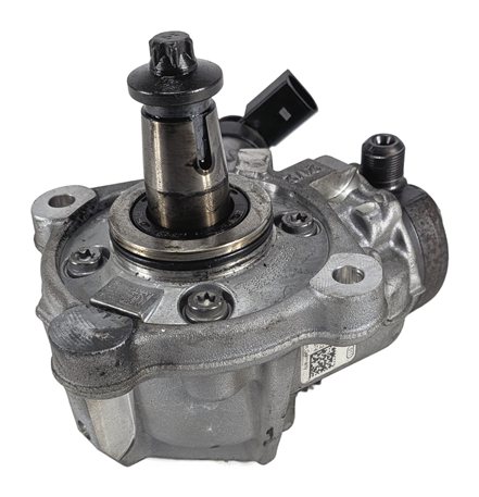 Thumbnail 6: 2014-2017 BMW 328i X3 (F25 F30) 2.0L N47T DIESEL ENGINE FUEL INJECTION PUMP