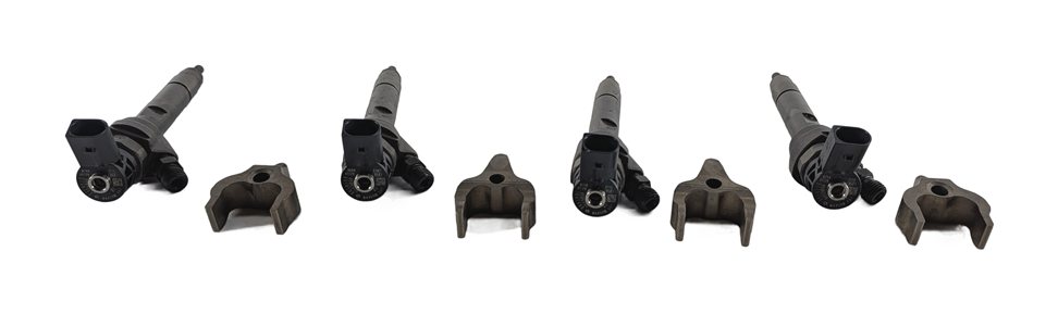 Thumbnail 1: 2014-2018 BMW 328i 535i 740i X5 - 2.0L / 3.0L DIESEL ENGINE FUEL INJECTOR SET 4