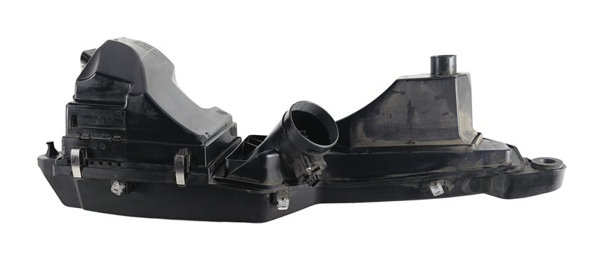 Thumbnail 3: 2014-2018 BMW 328i (F30) 2.0L N47T DIESEL ENGINE AIR FILTER HOUSING w/ SENSOR