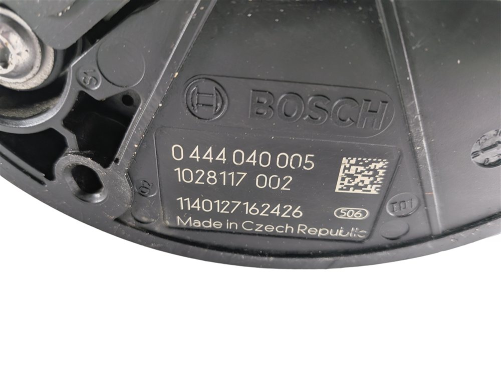 Thumbnail 7: 14-18 BMW 328i (F30) 2.0L N47T DIESEL EXHAUST FLUID DEF SCR ACTIVE TANK w/ PUMP
