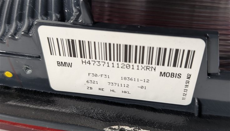 Thumbnail 7: 12-15 BMW 320i 328i 335i M3 (F30) SEDAN RIGHT TRUNK INNER TAILLIGHT LIGHT LAMP