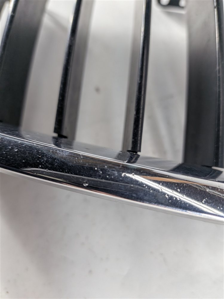 Thumbnail 6: 12-18 BMW 3-SERIES (F30) FRONT LEFT & RIGHT HOOD VENT GRILLE SET-2
