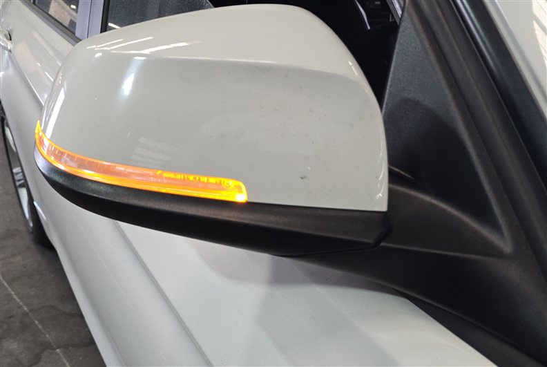 Thumbnail 2: 13-19 BMW 3-SERIES (F30 F31) RIGHT P-FOLD HEAT AUTODIM DOOR MIRROR (White)