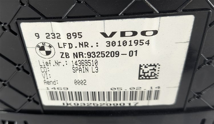Thumbnail 17: 2014-2018 BMW 328i (F30) DIESEL SPEEDOMETER BODY ENGINE CONTROL MODULE & KEY SET