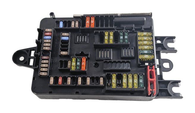 Thumbnail 4: 14-21 BMW 2 3 4 SERIES GT M3 M4 ACTIVE HYBRID 3 REAR POWER DISTRIBUTION FUSE BOX