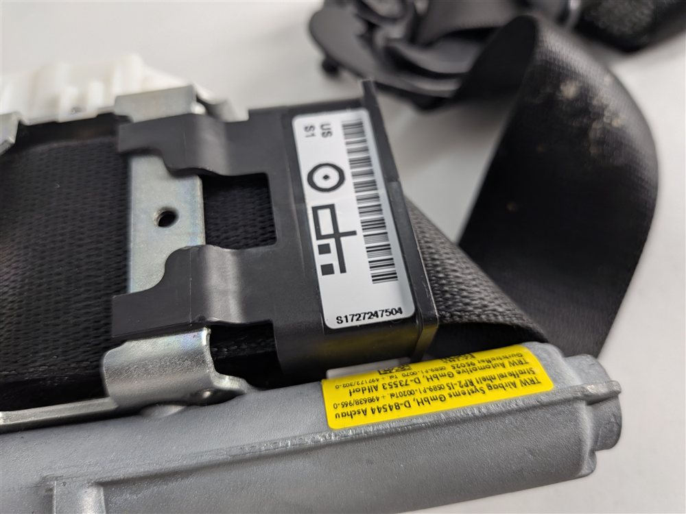 Thumbnail 8: 2014 BMW 328D (F30) REAR LEFT SEATBELT SAFETY RETRACTOR REEL (Black)