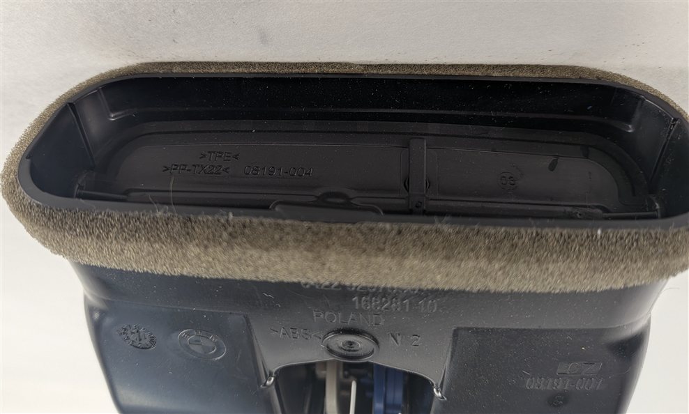 Thumbnail 7: 2014 BMW 328D (F30) REAR CENTER CONSOLE HEAT AIR AC HVAC VENT GRILLE (Black)