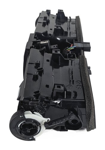 Thumbnail 3: 14 BMW 328D F30 FRONT CENTER DASH HEAT AIR AC HVAC VENT HAZARD SWITCH (Black)