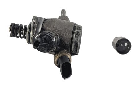 Thumbnail 4: 2010 AUDI S4 B8 8K 3.0L SUPER ENGINE HIGH PRESSURE FUEL PUMP 07L127026E