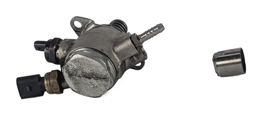 Thumbnail 5: 2010 AUDI S4 B8 8K 3.0L SUPER ENGINE HIGH PRESSURE FUEL PUMP 07L127026E