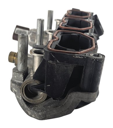 Thumbnail 6: 2010 AUDI S4 B8 8K 3.0L LEFT LOWER INTAKE MANIFOLD w/FUEL RAIL 06E133109AF