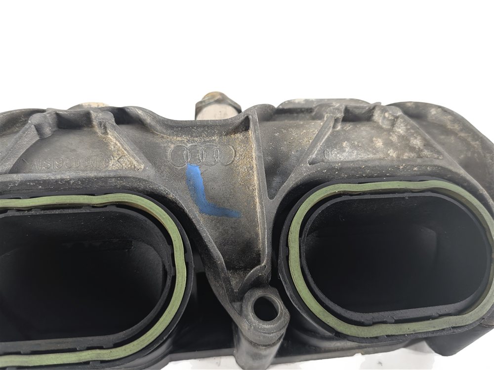 Thumbnail 8: 2010 AUDI S4 B8 8K 3.0L LEFT LOWER INTAKE MANIFOLD w/FUEL RAIL 06E133109AF