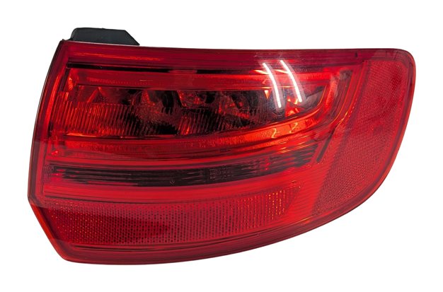 Thumbnail 4: 09-13 AUDI A3 (8P) RIGHT PASSENGER OUTER TAILLIGHT BRAKE LIGHT STOP SIGNAL LAMP