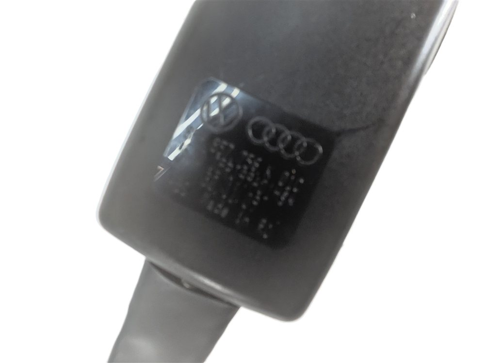 Thumbnail 8: 2009-2013 AUDI A3 (8P) FRONT RIGHT PASSENGER SEATBELT BUCKLE RECEIVER