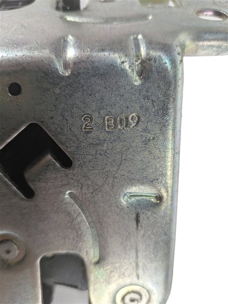 Thumbnail 13: 2010 AUDI A3 (8P) REAR TRUNK LID LIFTGATE HATCH LOCK LATCH ACTUATOR