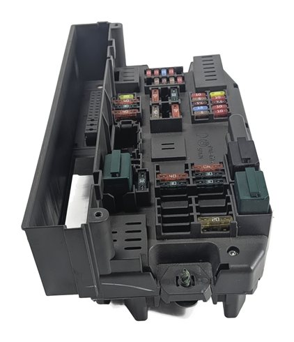 Thumbnail 4: 2011 BMW X5 (E70) 3.0L FRONT POWER DISTRIBUTION FUSE BOX RELAY CARRIER PANEL