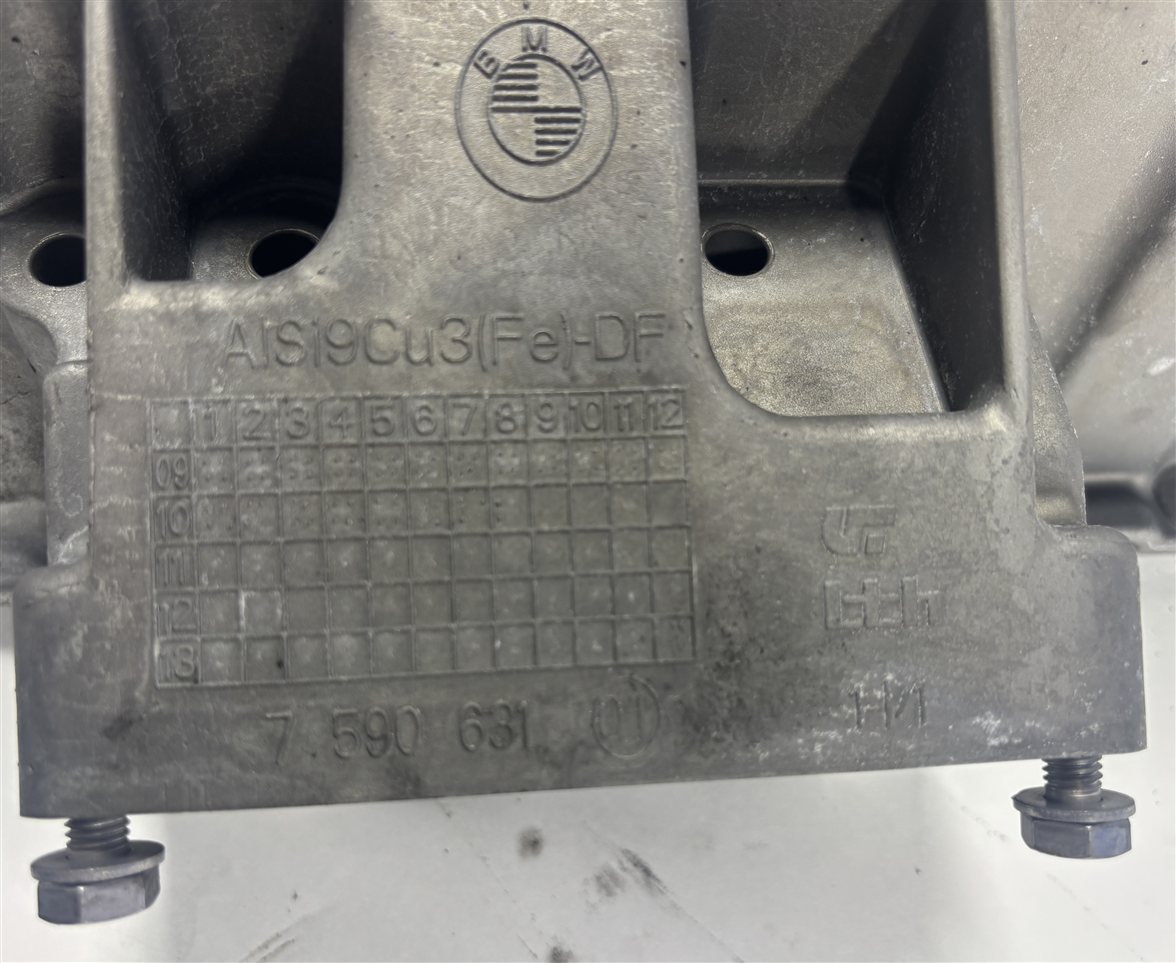 Thumbnail 7: 2011-2014 BMW X5 X6 (E70 E71) AWD 3.0L N55 ENGINE OIL PAN w/ OUTPUT AXLE FLANGE