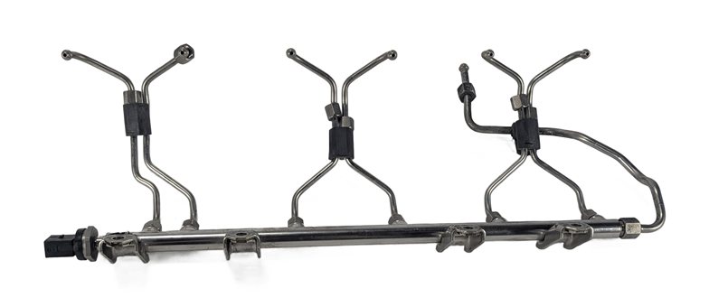 Thumbnail 4: 2011 BMW X5 E70 3.0L N55 ENGINE FUEL INJECTION RAIL w/PRESSURE SENSOR & LINES