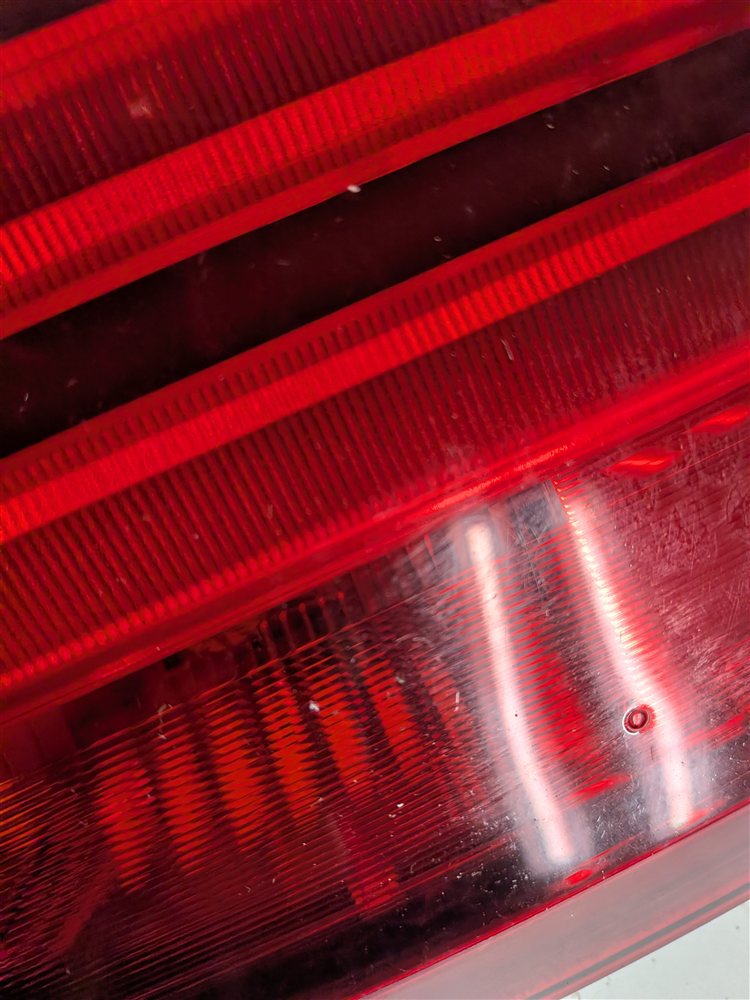 Thumbnail 4: 11-13 BMW X5 X5M (E70) RIGHT PASSENGER INNER TAILLIGHT LIGHT LAMP (INCANDESCENT)
