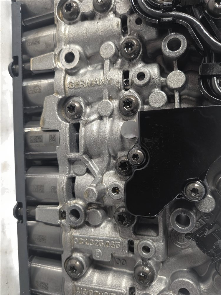 Thumbnail 6: 2017-2019 AUDI A4 A5 (B9 8W 8WS) 2.0L DCT AUTOMATIC TRANSMISSION VALVE BODY