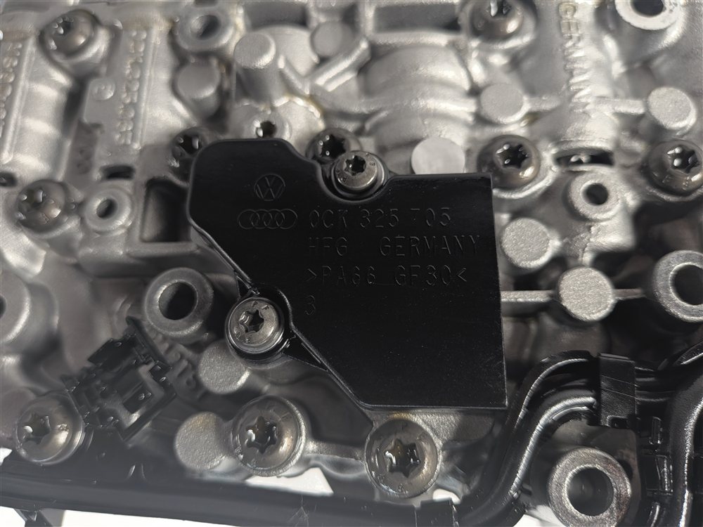 Thumbnail 7: 2017-2019 AUDI A4 A5 (B9 8W 8WS) 2.0L DCT AUTOMATIC TRANSMISSION VALVE BODY