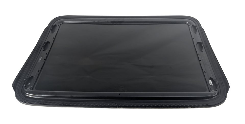 Thumbnail 3: 2017-2020 AUDI A4 (B9 8W) SUNROOF GLASS SUN ROOF GLASS WINDOW