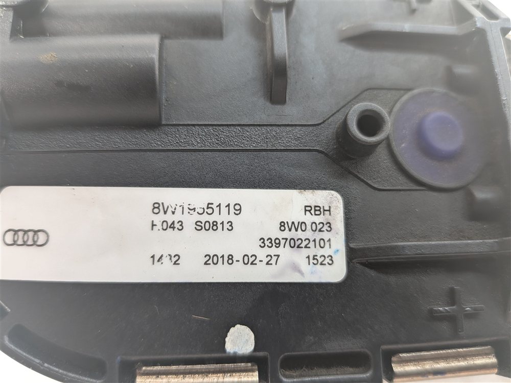 Thumbnail 3: 2017-2019 AUDI A4 ALLROAD (B9 8W) FRONT WINDSHIELD WIPER MOTOR