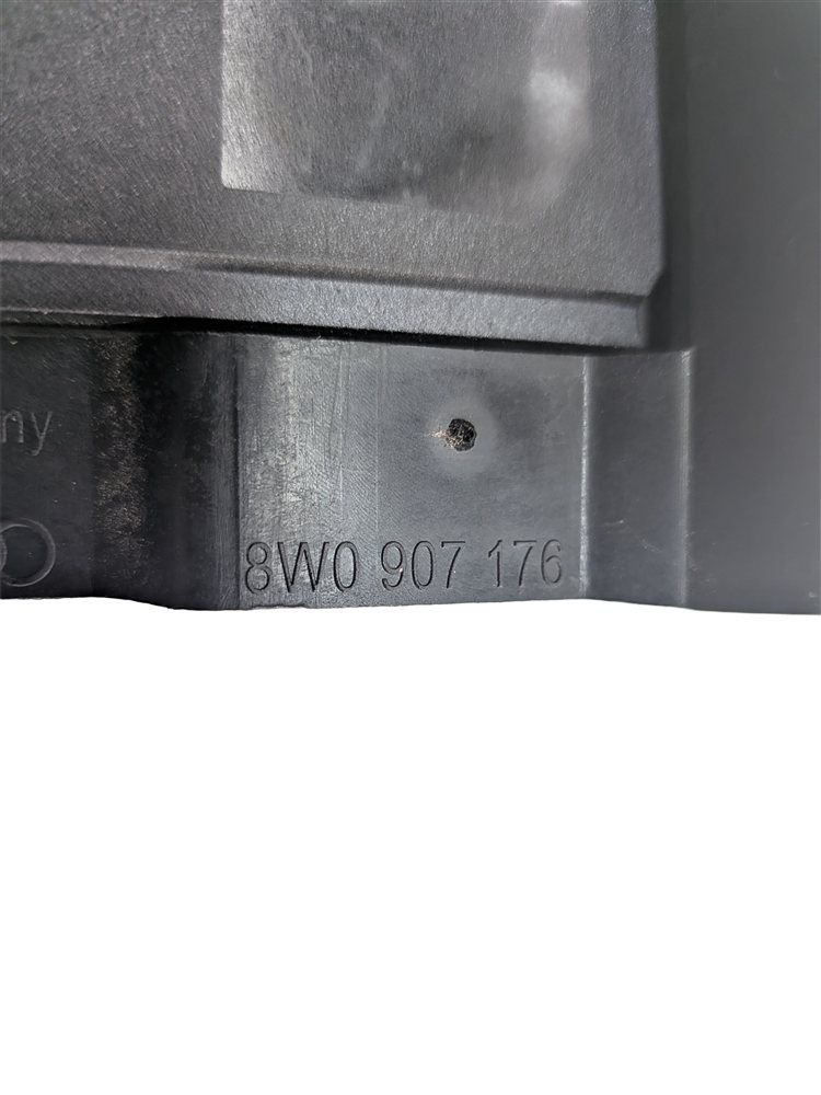 Thumbnail 4: 17-19 AUDI A4 (B9 8W) REAR RIGHT BLIND SPOT ALERT RADAR SENSOR MODULE (MASTER)