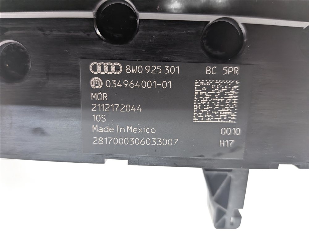 Thumbnail 4: 2018 AUDI A4 (B9 8W) DRIVE SELECT AUTO STOP ESC PARK ASSIST PDC SWITCH PANEL