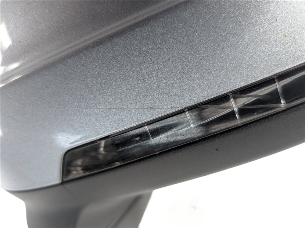 Thumbnail 7: 17-19 AUDI A4 B9 LEFT DRIVER DOOR MIRROR w/PFOLD BLIND (Silver)