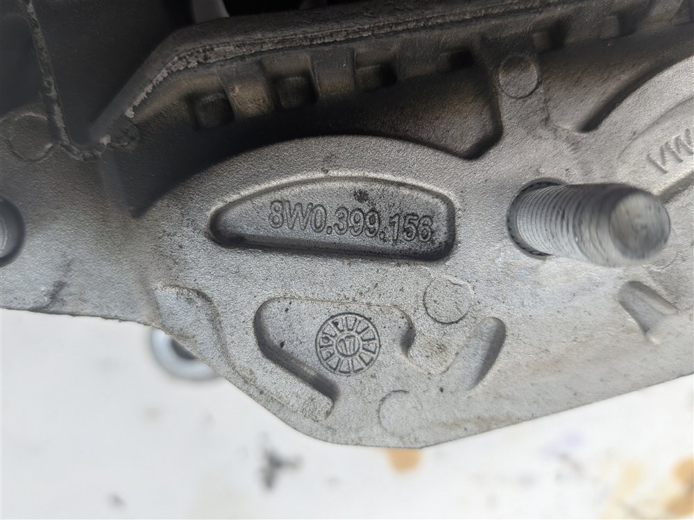 Thumbnail 7: 2018 AUDI A4 (B9 8W) 2.0L AUTOMATIC TRANSMISSION MOUNT BRACKET SUPPORT