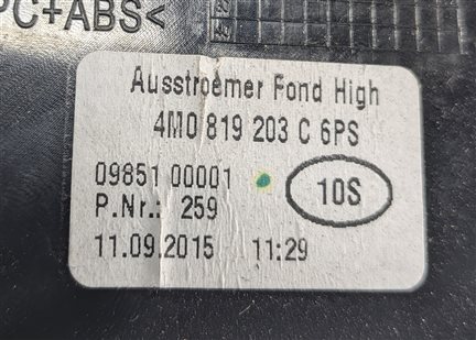 Thumbnail 5: 2017 AUDI Q7 (4M) REAR CENTER CONSOLE HEAT AIR AC VENT OUTLET (Black)