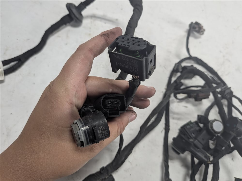 Thumbnail 8: 2017 AUDI Q7 (4M) REAR BUMPER PARK ASSIST PDC SENSORS SET w/HARNESS (Silver)