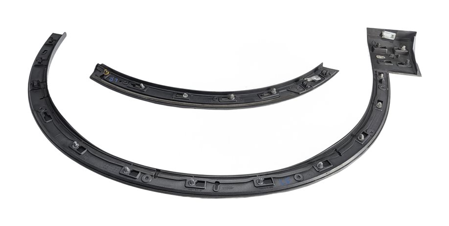 Thumbnail 4: 2017 AUDI Q7 (4M) FRONT REAR LEFT WHEEL ARCH MOLDING FENDER FLARE SET/2 (Silver)