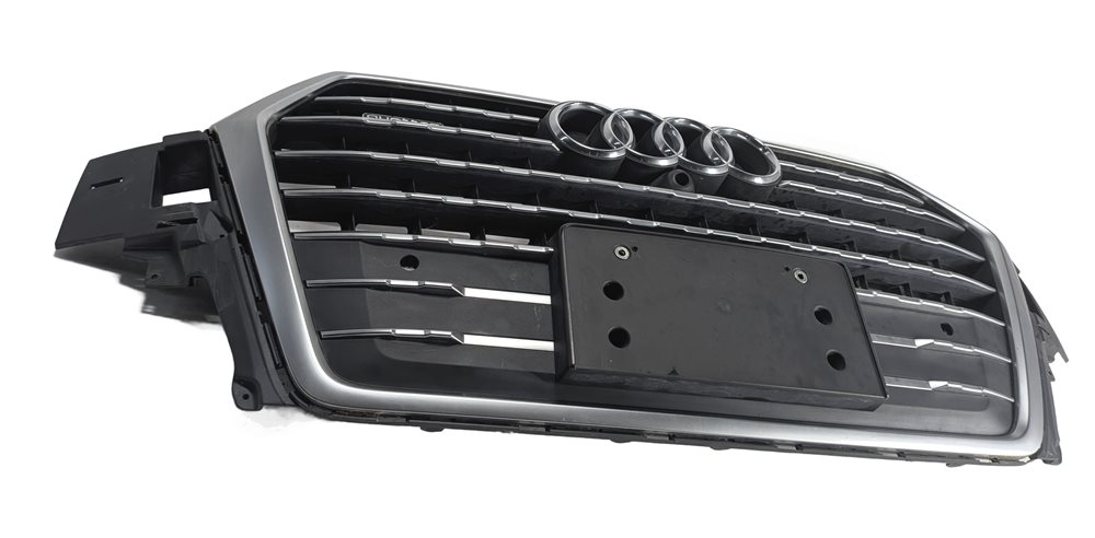 2017-2019 AUDI Q7 (4M) FRONT UPPER CENTER HOOD AIR VENT GRILLE TRIM