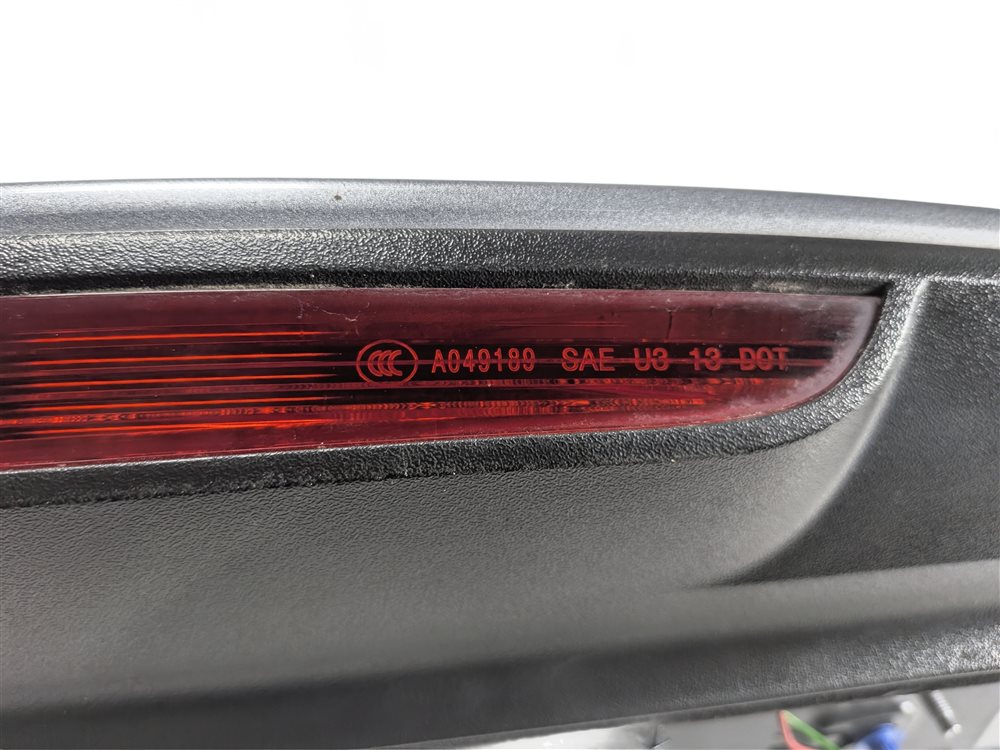 Thumbnail 9: 2017-2022 AUDI Q7 (4M) REAR TRUNK SPOILER WING w/ 3rd BRAKE LIGHT (Silver)