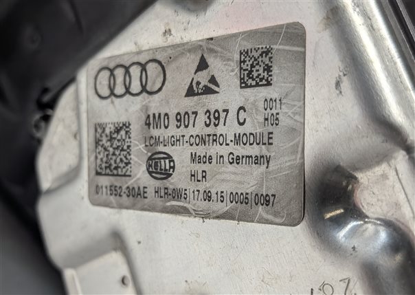 Thumbnail 10: 17-19 AUDI Q7 (4M) RIGHT FRONT PASSENGER DYNAMIC LED HEADLIGHT LIGHT LAMP (8Q3)